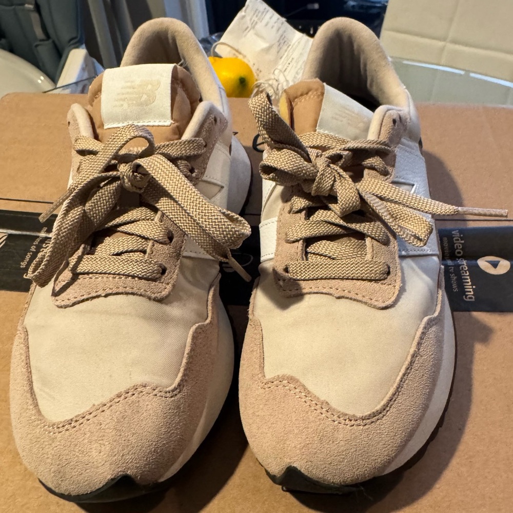 New Balance Beige Cream Platform Sneakers - Picture 2 of 6